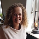 Nicole van der Zwaan